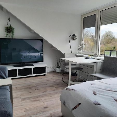 Studio 76 Groningen Met Gratis Leenfietsen Hotel Exterior foto