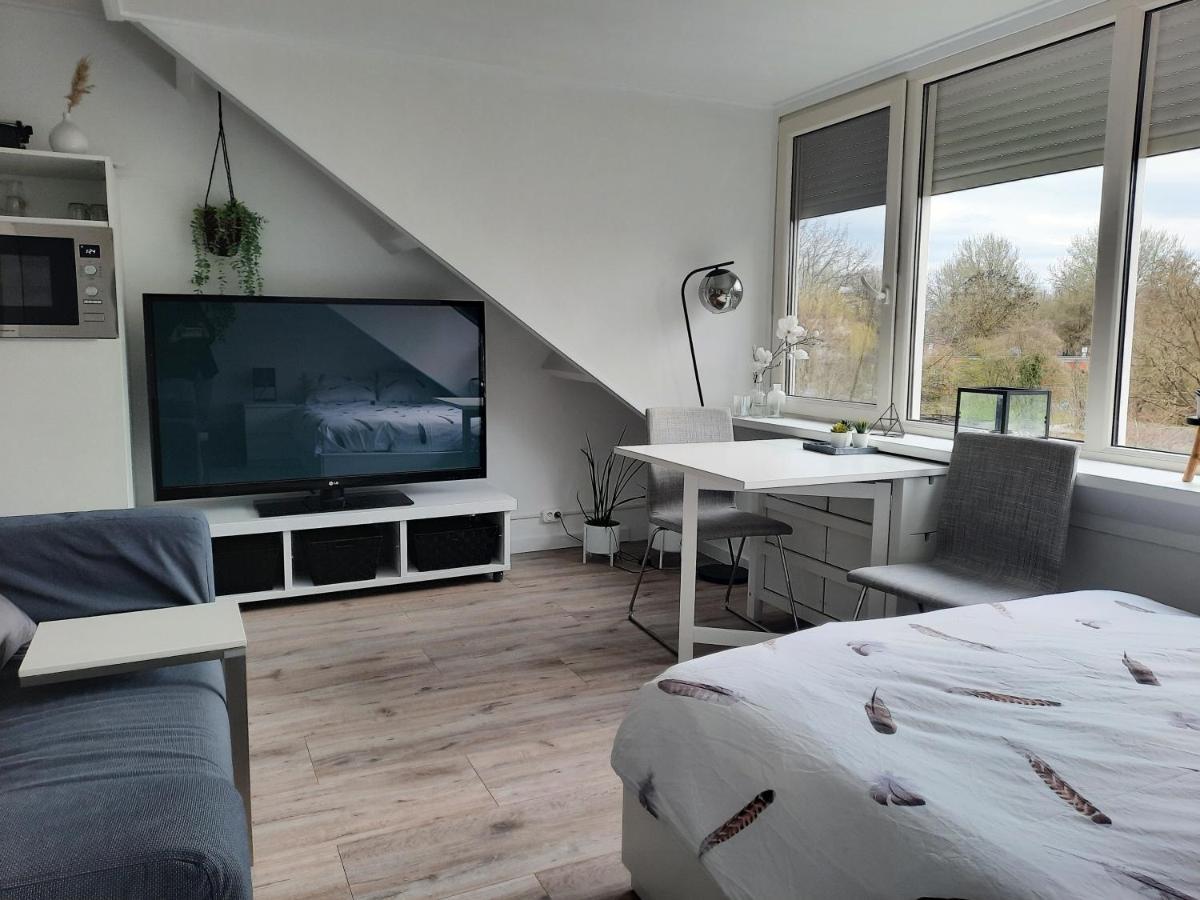Studio 76 Groningen Met Gratis Leenfietsen Hotel Exterior foto