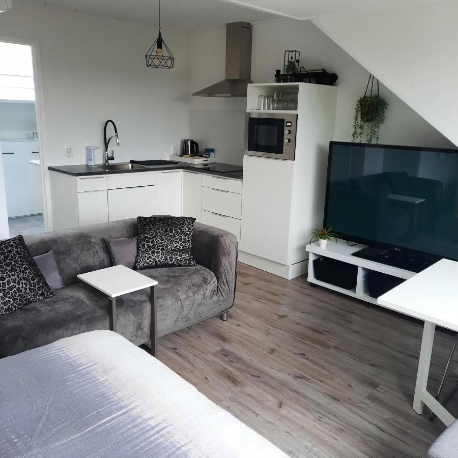 Studio 76 Groningen Met Gratis Leenfietsen Hotel Exterior foto